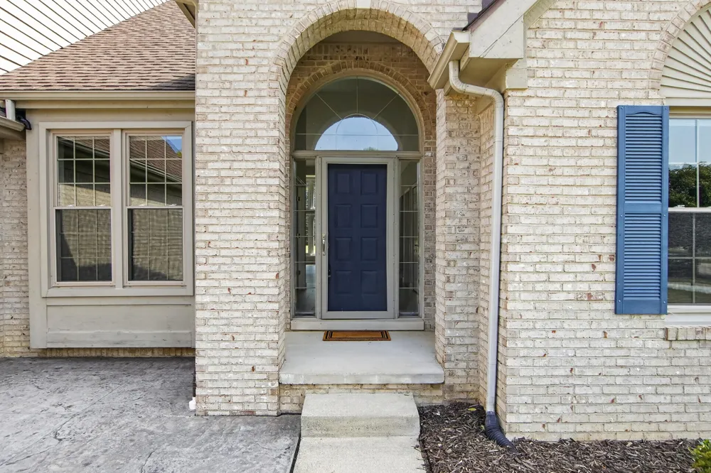 6961 Suncrest Drive Saline, MI 48176