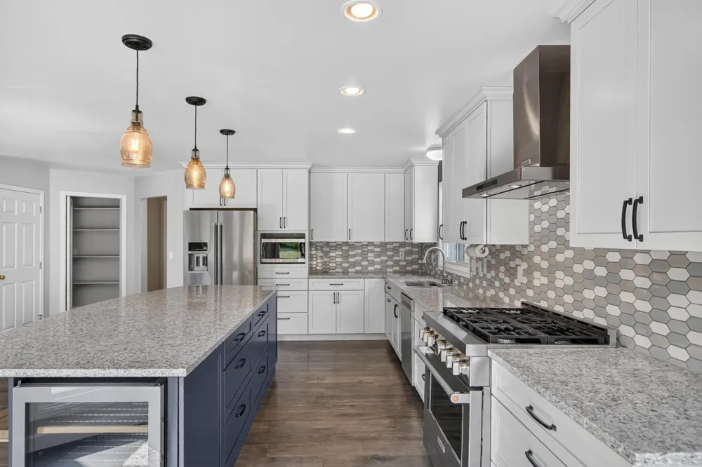 6961 Suncrest Drive Saline, MI 48176