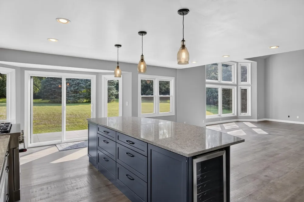 6961 Suncrest Drive Saline, MI 48176