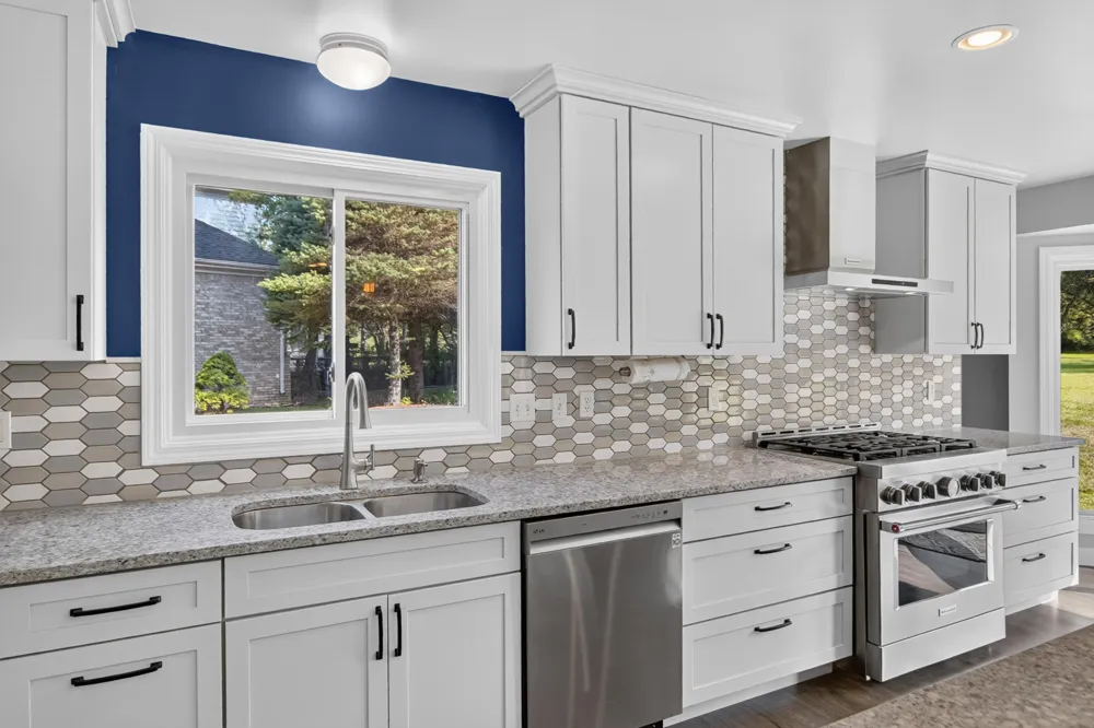6961 Suncrest Drive Saline, MI 48176