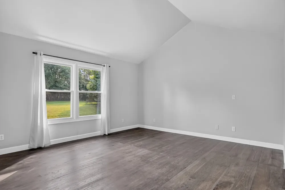 6961 Suncrest Drive Saline, MI 48176