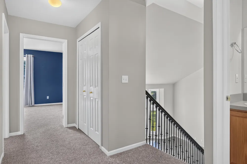 6961 Suncrest Drive Saline, MI 48176