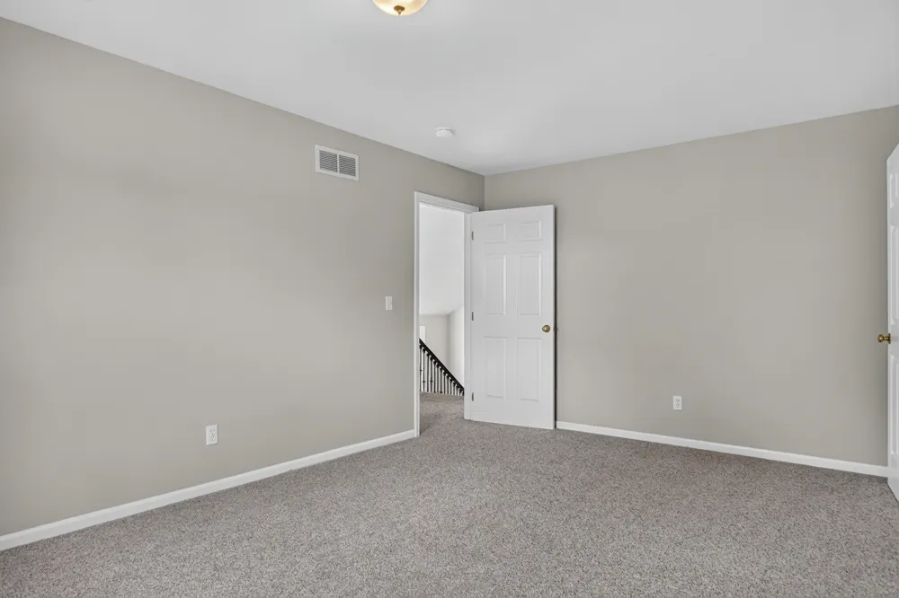 6961 Suncrest Drive Saline, MI 48176