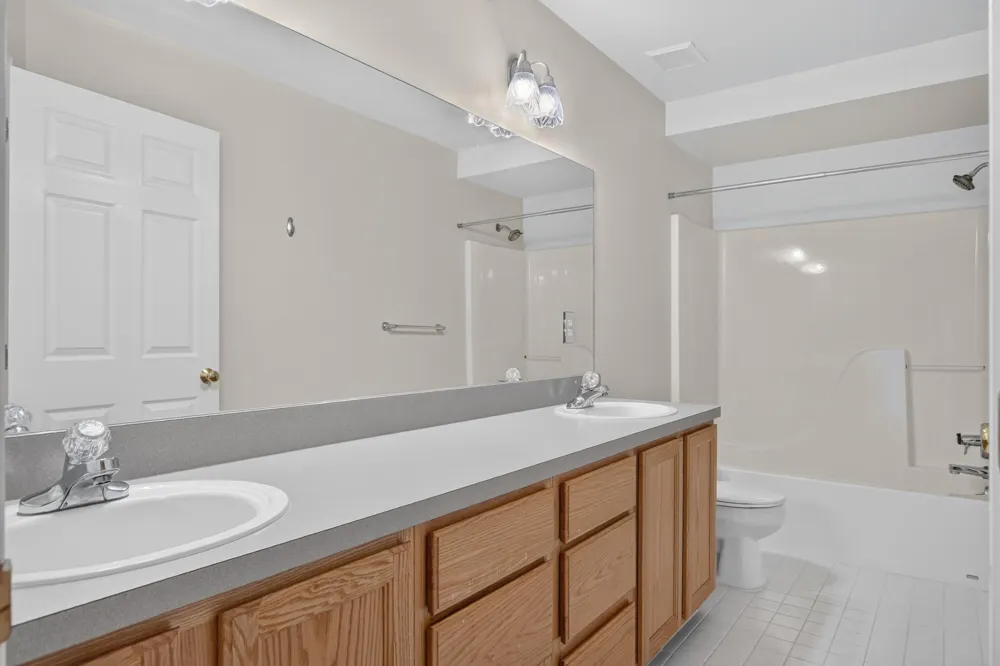 6961 Suncrest Drive Saline, MI 48176
