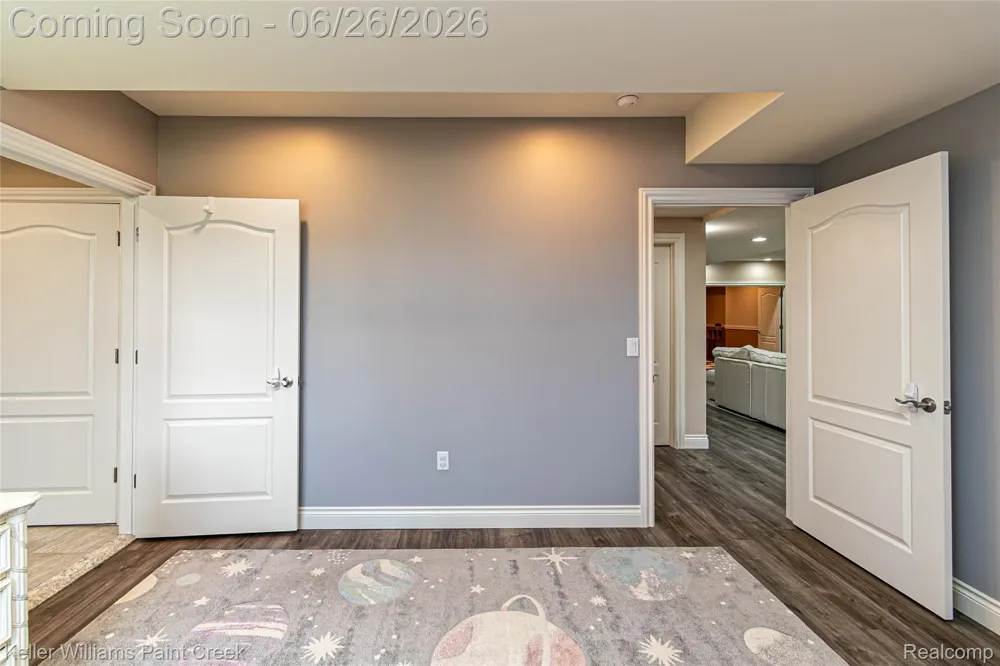2400 Inwood Road Washington Township, MI 48095
