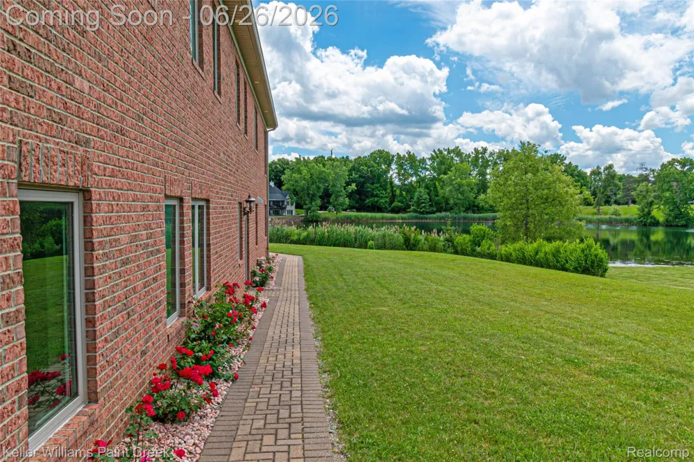 2400 Inwood Road Washington Township, MI 48095