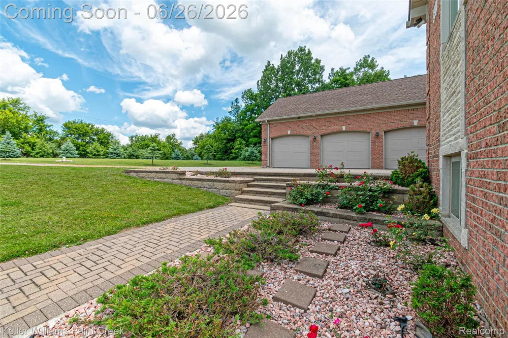 2400 Inwood Road Washington Township, MI 48095