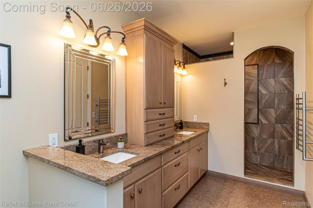 2400 Inwood Road Washington Township, MI 48095
