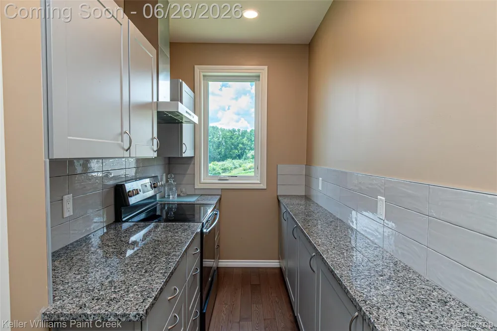 2400 Inwood Road Washington Township, MI 48095