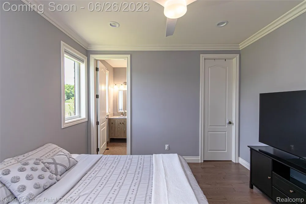 2400 Inwood Road Washington Township, MI 48095