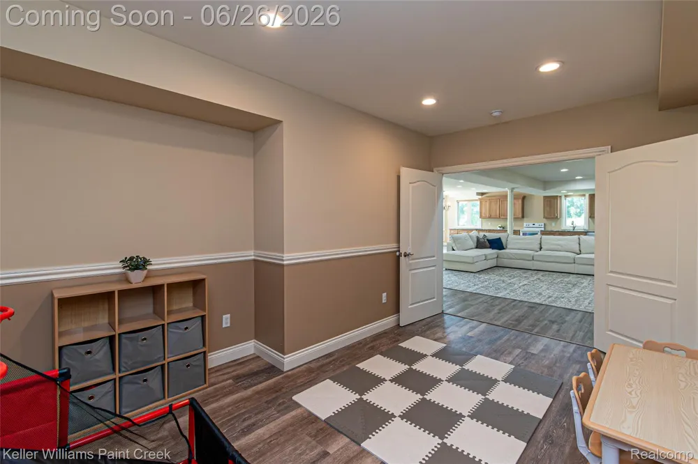 2400 Inwood Road Washington Township, MI 48095