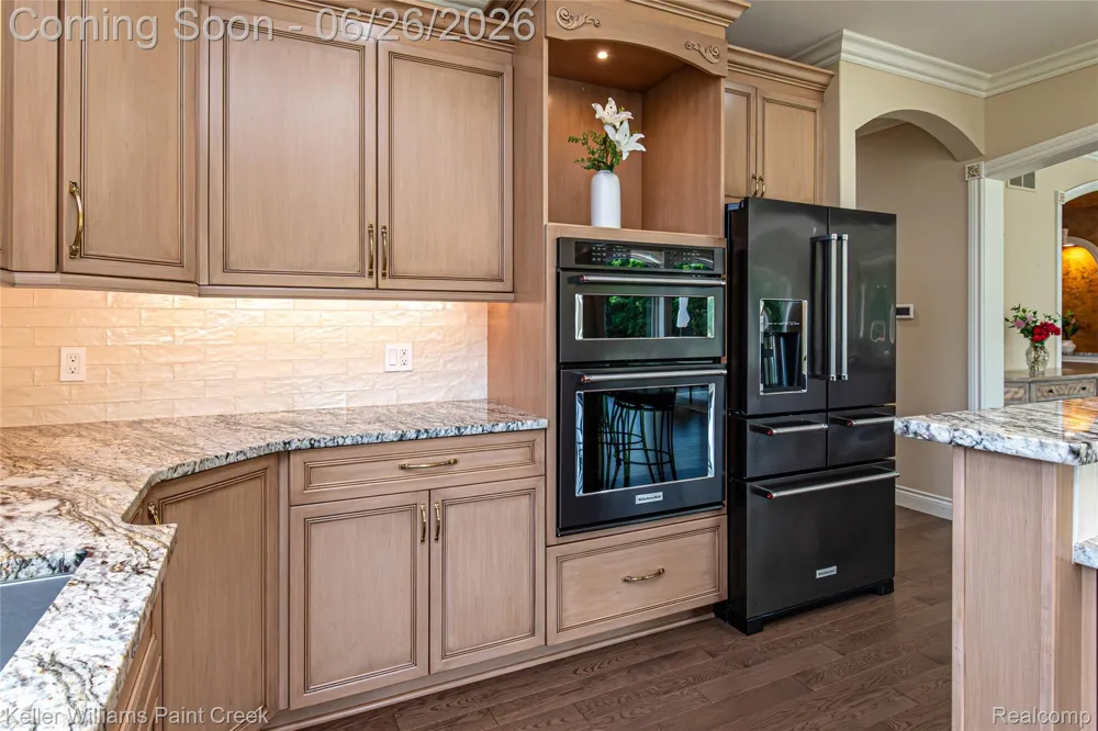2400 Inwood Road Washington Township, MI 48095