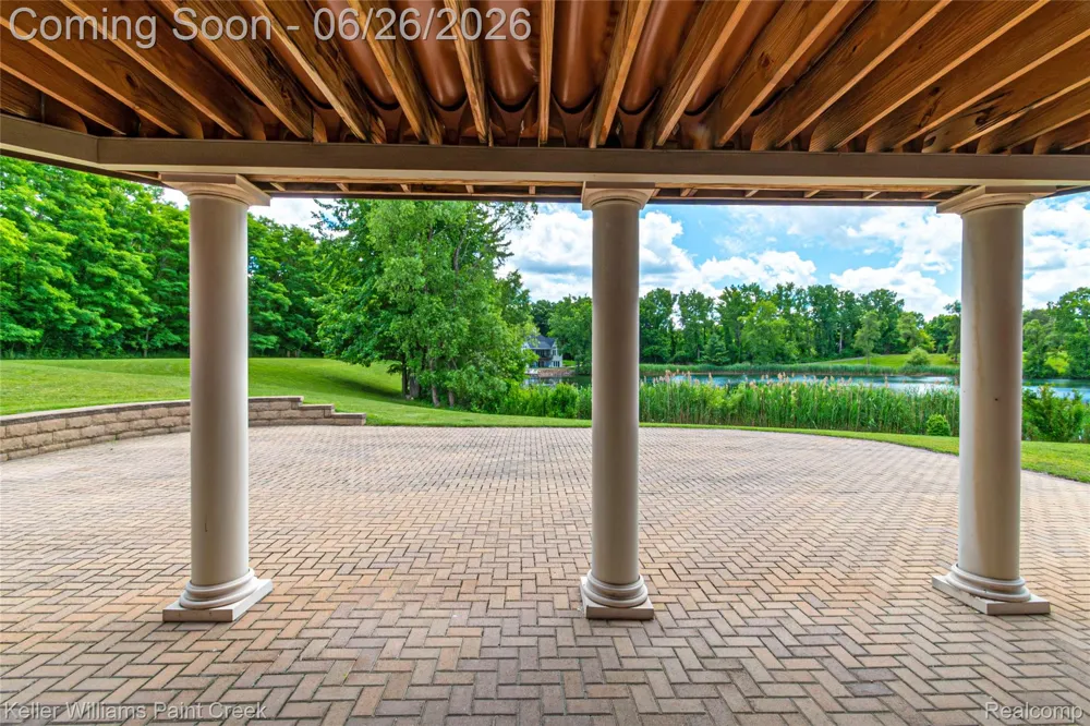 2400 Inwood Road Washington Township, MI 48095