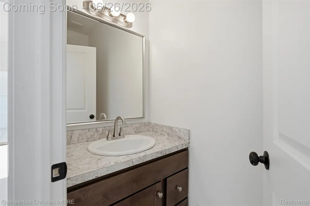 27824 Groveland Street Madison Heights City, MI 48071