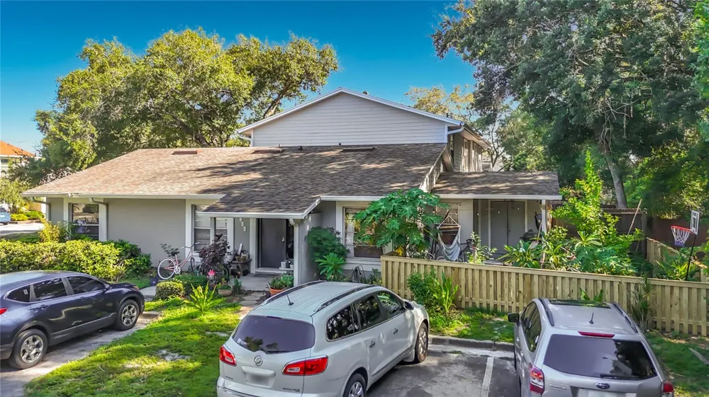 15101 MORNING DR Lutz, FL 33559