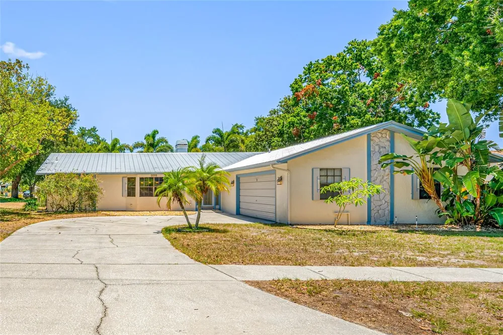 2409 OSPREY AVENUE Palm Harbor, FL 34683