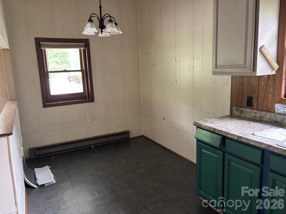 86 Jack Sullins Road Spruce Pine, NC 28777