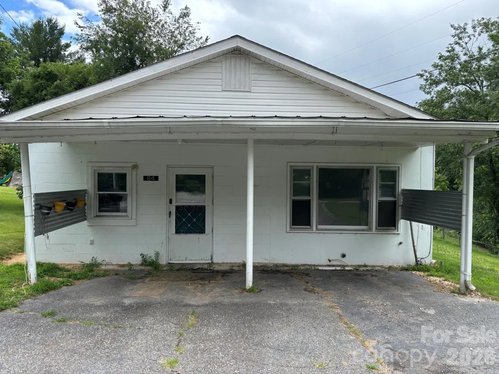 86 Jack Sullins Road Spruce Pine, NC 28777