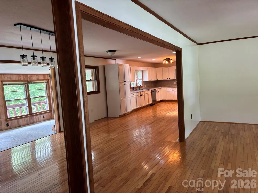 86 Jack Sullins Road Spruce Pine, NC 28777