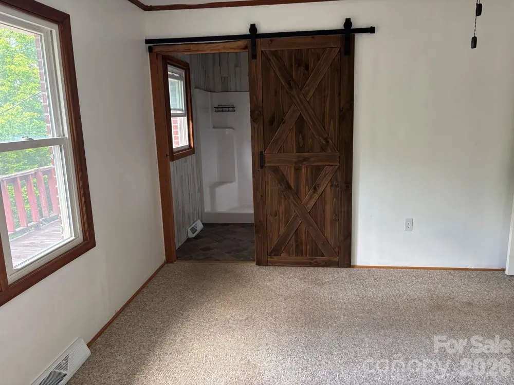 86 Jack Sullins Road Spruce Pine, NC 28777