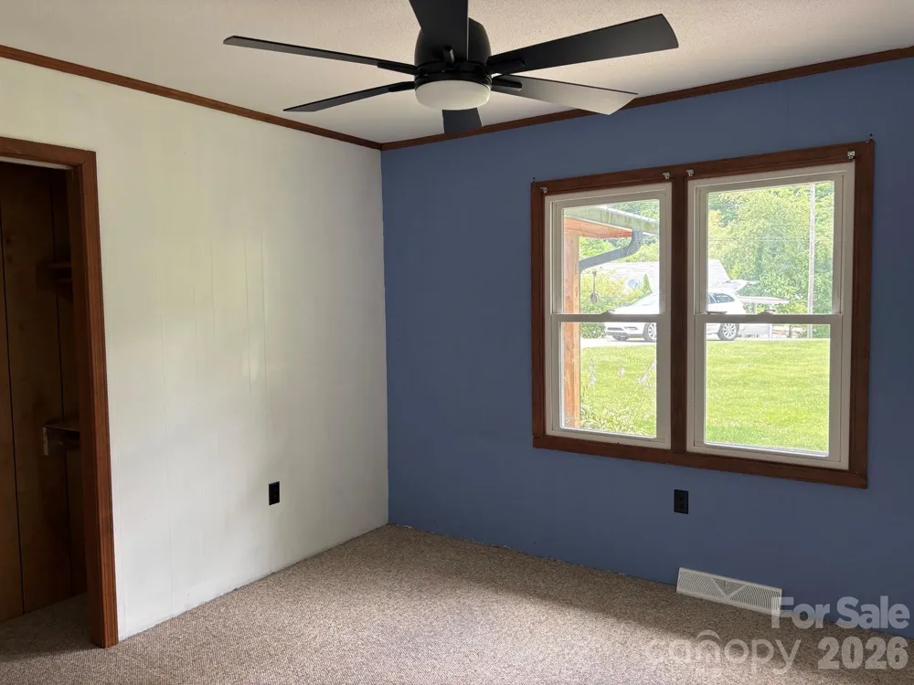 86 Jack Sullins Road Spruce Pine, NC 28777