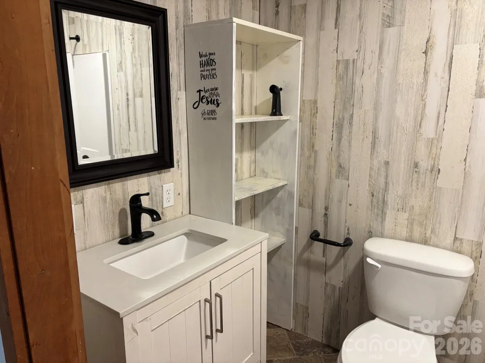 86 Jack Sullins Road Spruce Pine, NC 28777