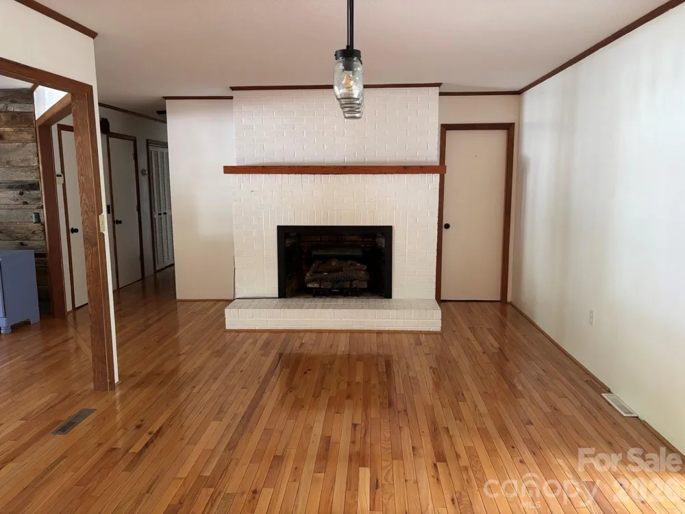86 Jack Sullins Road Spruce Pine, NC 28777