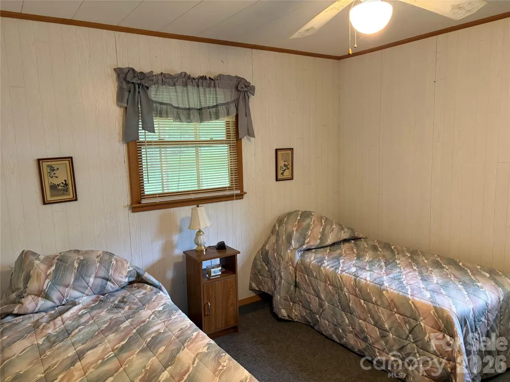 42 Country Meadows Road Burnsville, NC 28714