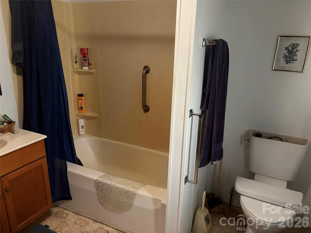 42 Country Meadows Road Burnsville, NC 28714
