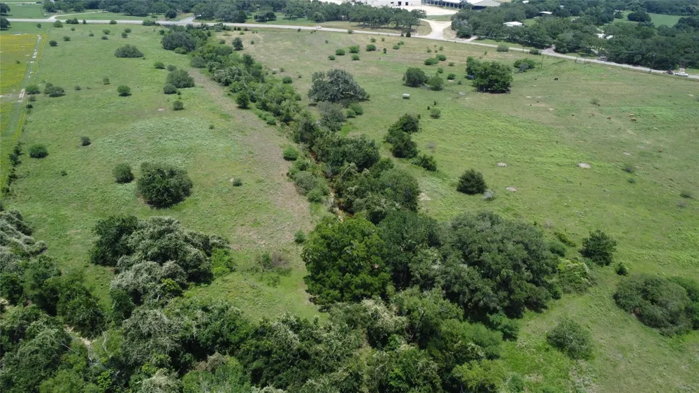 Fm 957 Hallettsville, TX 77964
