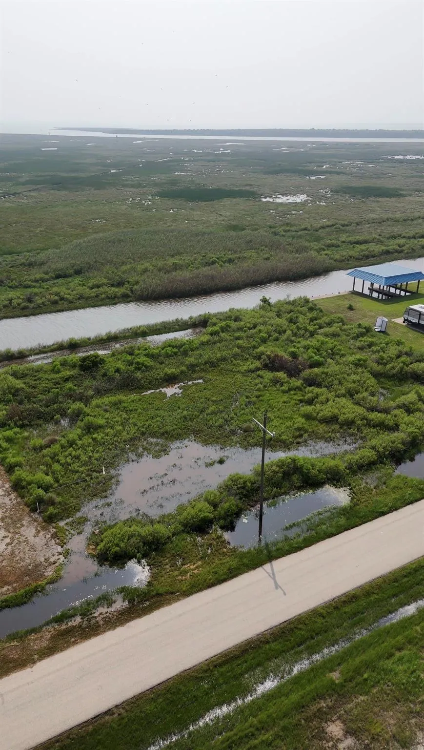 1255 Van Sant Gilchrist, TX 77617