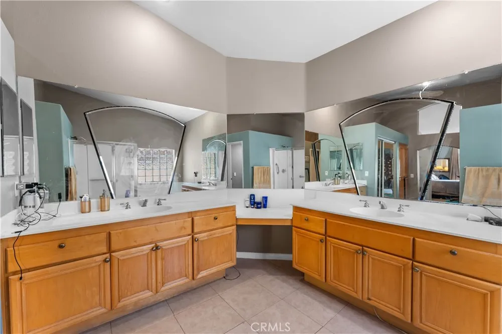 40621 Terraza Palm Desert, CA 92260