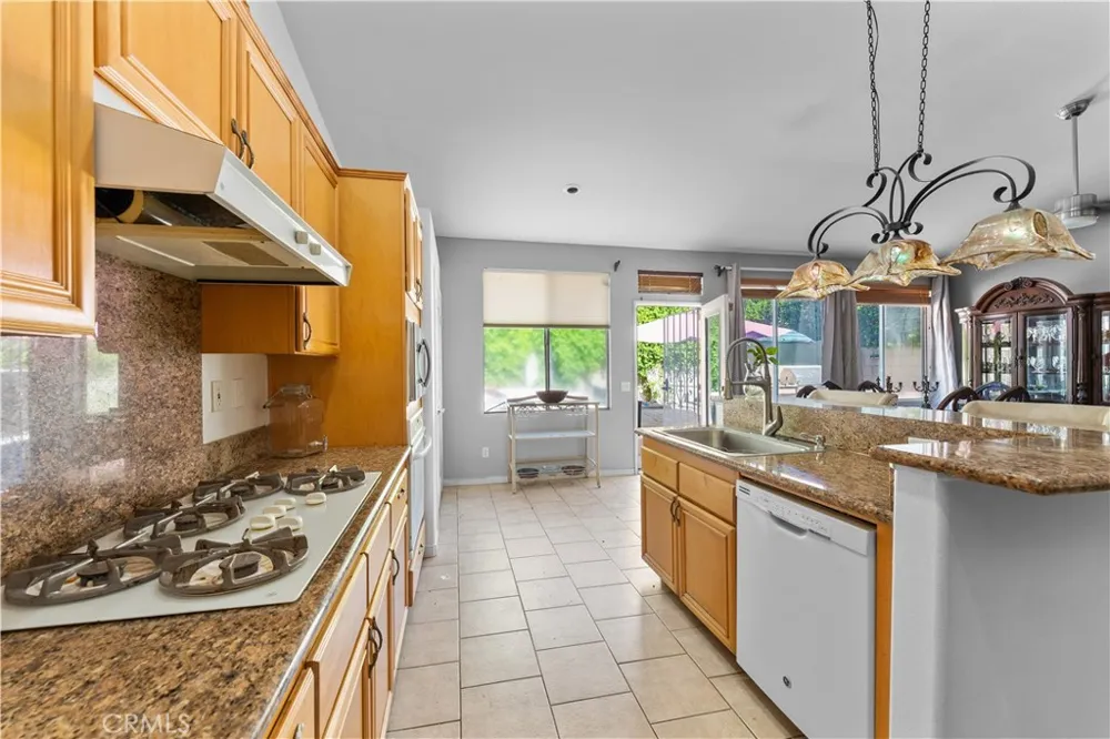 40621 Terraza Palm Desert, CA 92260