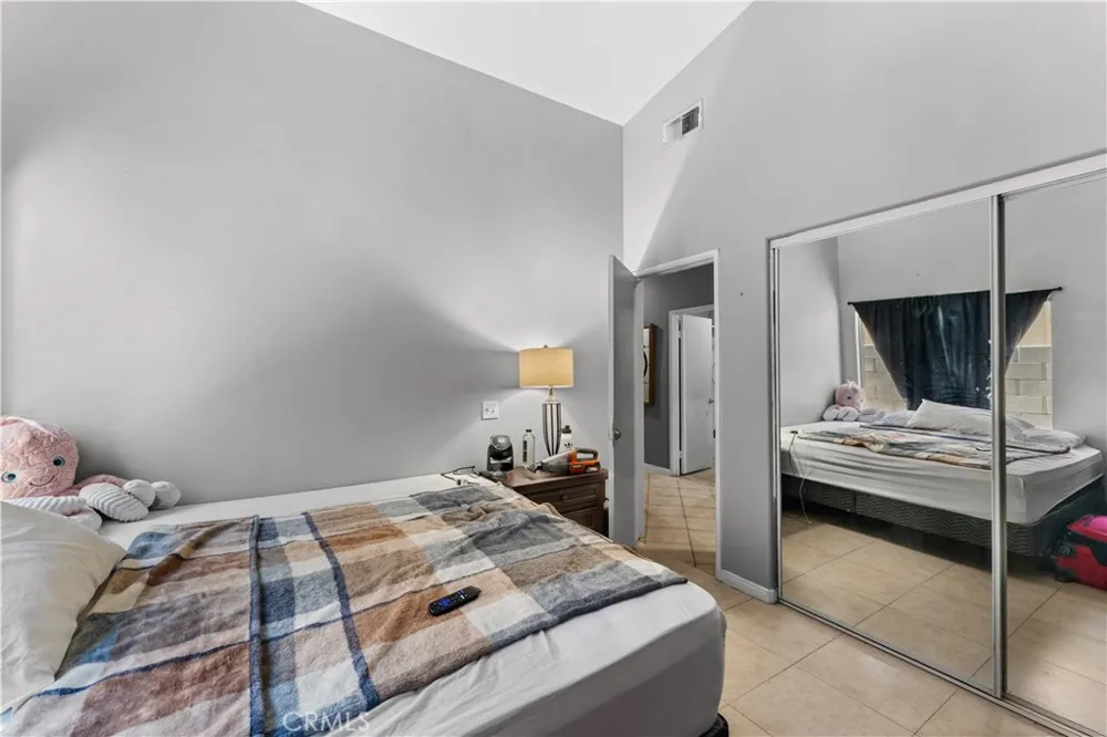 40621 Terraza Palm Desert, CA 92260