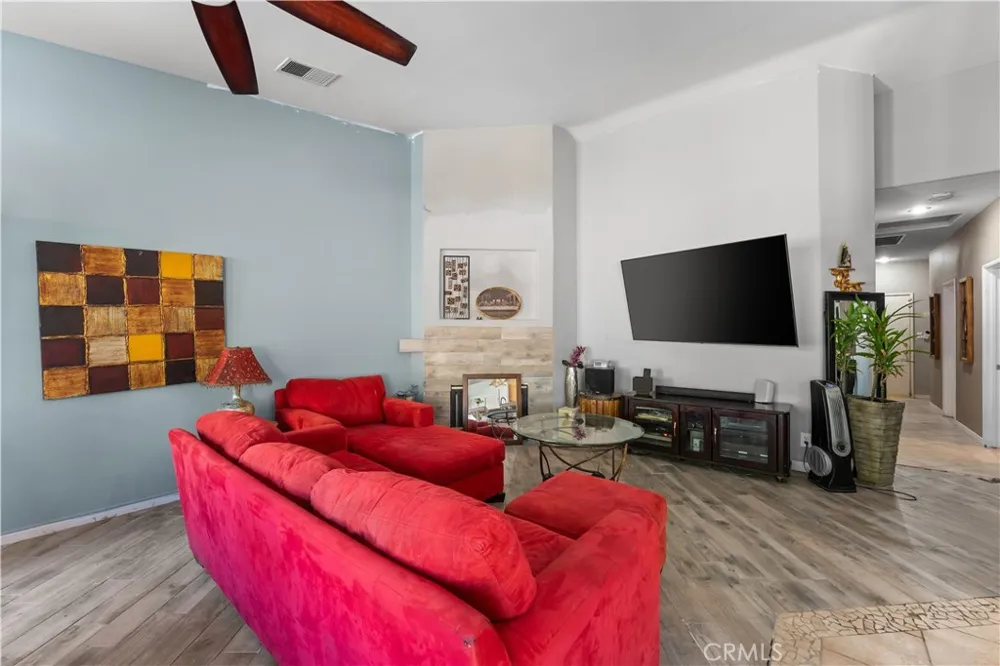40621 Terraza Palm Desert, CA 92260
