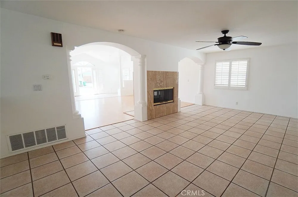 14925 Laurelgrove Circle Irvine, CA 92604