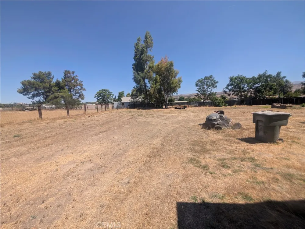 32260 Avenue E Yucaipa, CA 92399