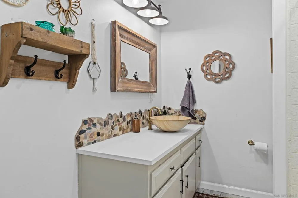 28960 Cedar Lane Pine Valley, CA 91962