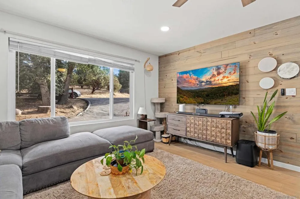 28960 Cedar Lane Pine Valley, CA 91962