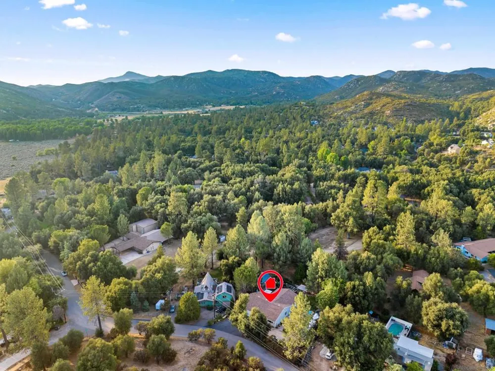 28960 Cedar Lane Pine Valley, CA 91962
