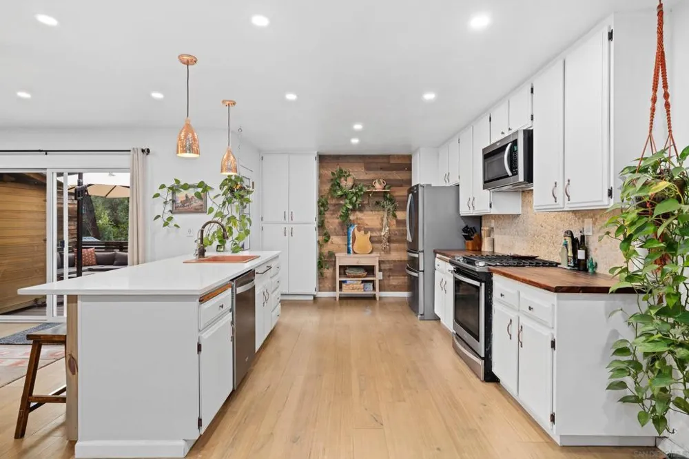 28960 Cedar Lane Pine Valley, CA 91962