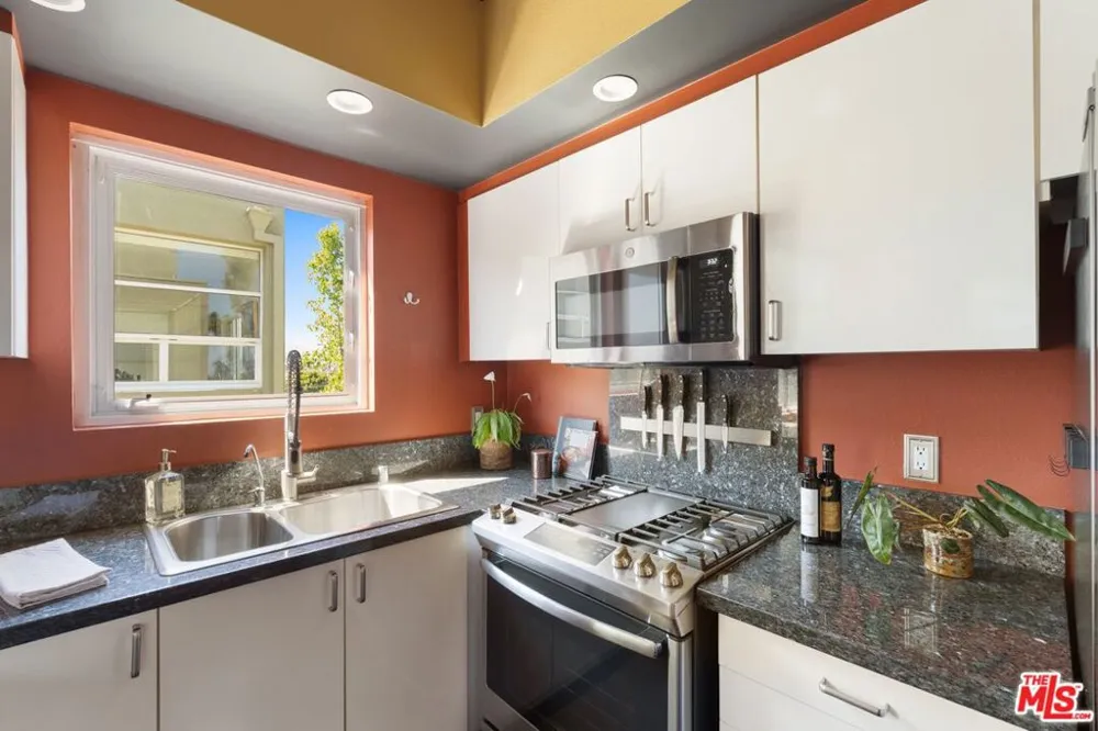 650 Pacific Street #8 Santa Monica, CA 90405
