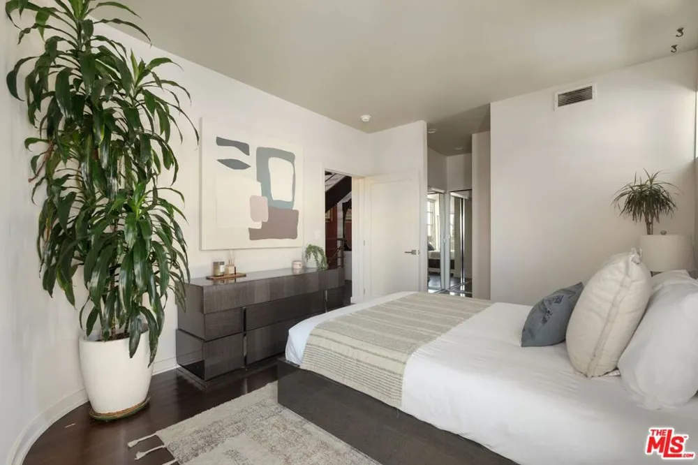 650 Pacific Street #8 Santa Monica, CA 90405