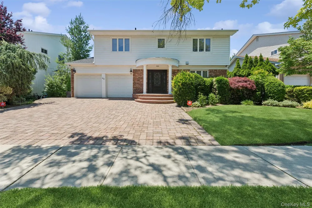 44 Gale Drive North Woodmere, NY 11581