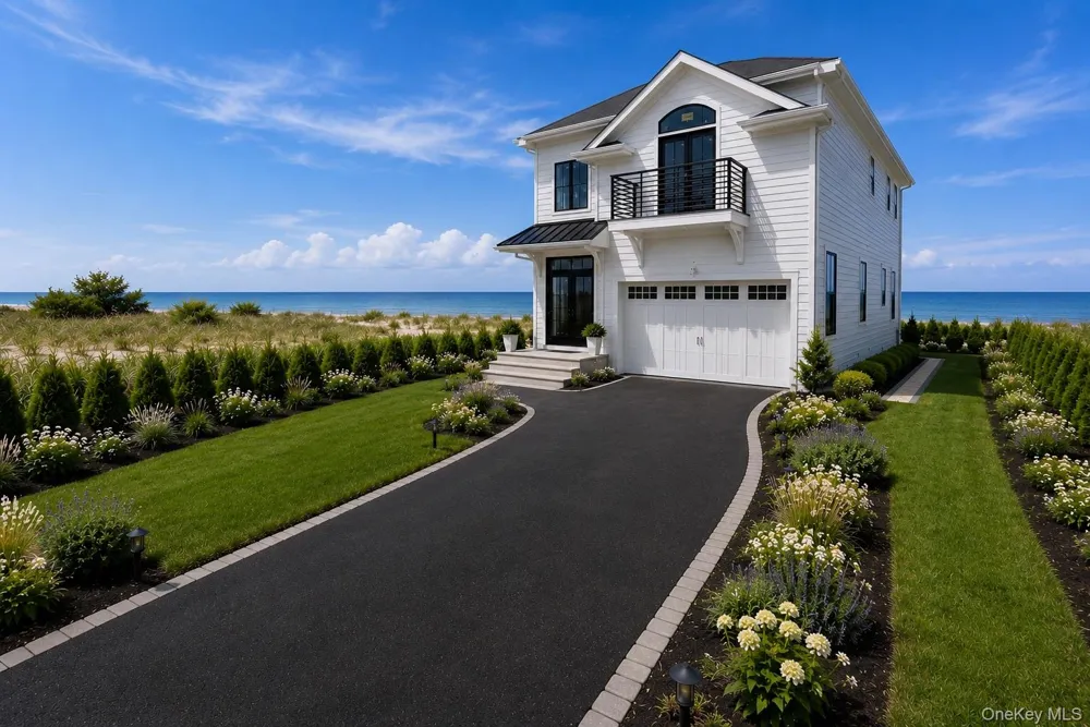 33A Bayville Avenue Bayville, NY 11709