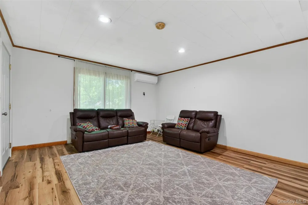 74 Cr-23c Street Hunter, NY 12442