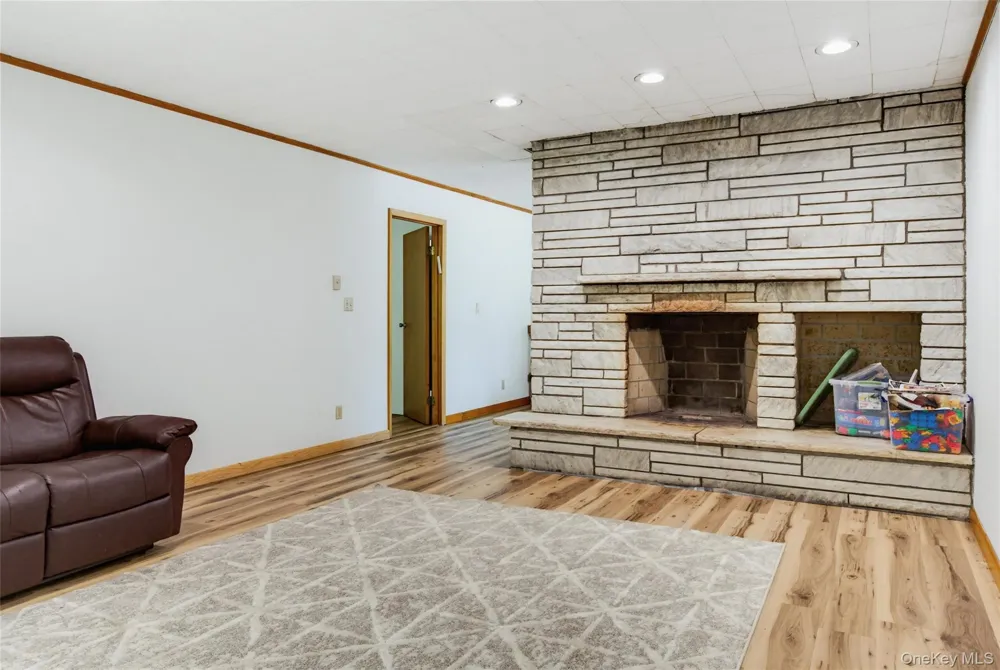 74 Cr-23c Street Hunter, NY 12442