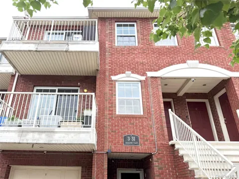 3-31 Endeavor Place #B