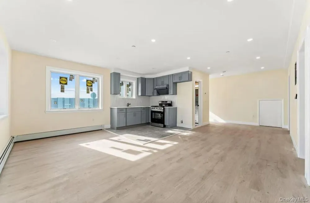 2563 125th Street Flushing, NY 11354