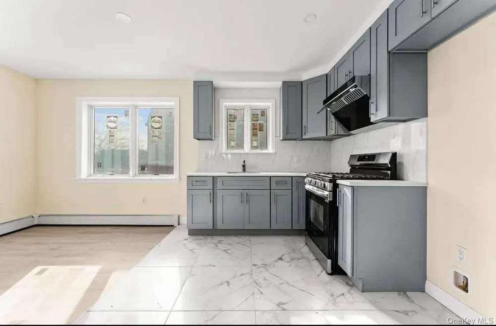 2563 125th Street Flushing, NY 11354